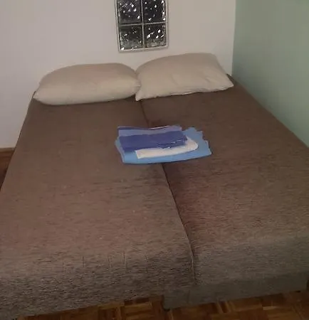 Apartment Ela
